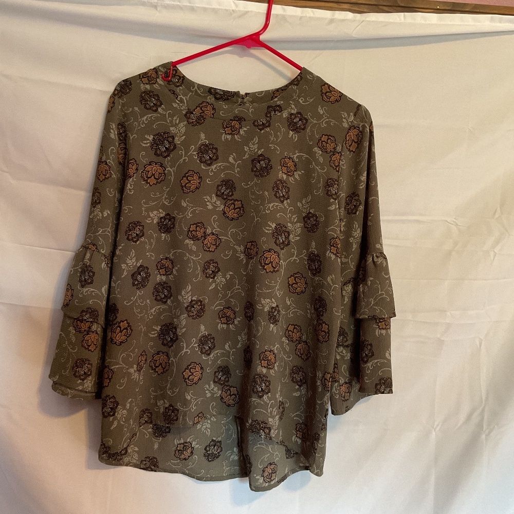 Massini Bell Sleeve Blouse